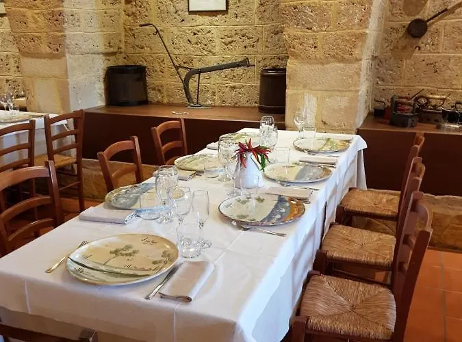 Alojamento de Acomodação e Pequeno-almoço Tenuta Patruno Perniola 3*