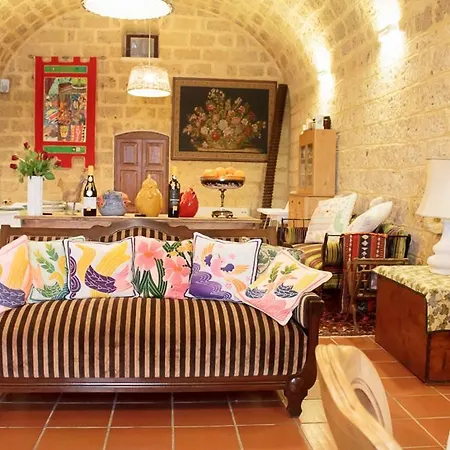 Bed & Breakfast Tenuta Patruno Perniola 3*
