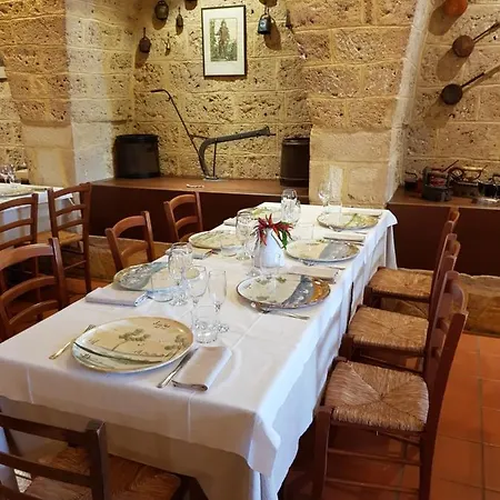 Bed & Breakfast Tenuta Patruno Perniola *